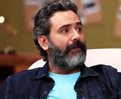 ضایع شدن آقای بازیگر روی آنتن زنده