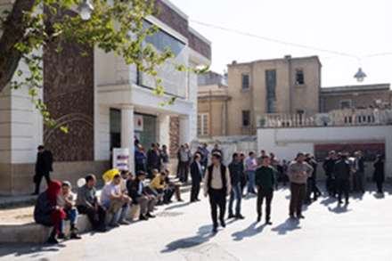 داوطلبان اهدای خون به زلزله زدگان غرب کشور