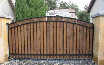 دروازه‌های چوبی؛ همراهی قدیمی در شکلی مدرن