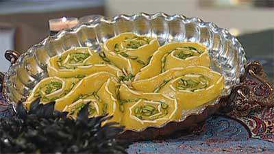 حلوای شیر و عسل و خامه