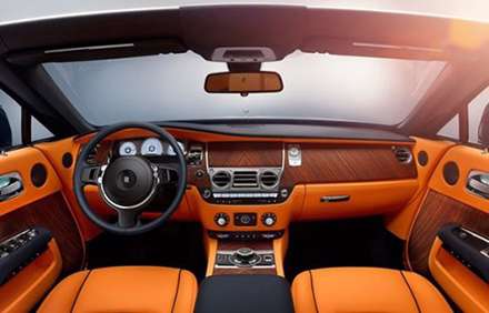 10 خودروی لوکس با امکانات و تکنولوژی‌های مدرن