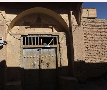 تخریب قلعه مورچه‌خورت، دومین بنای خشتی جهان