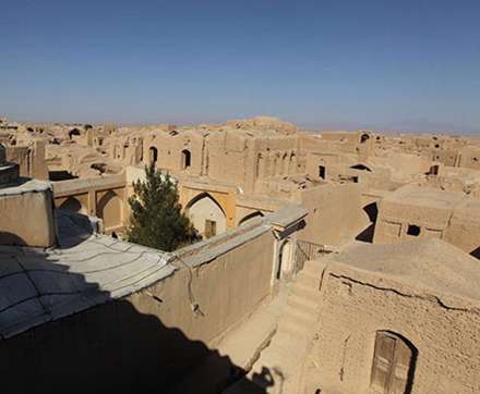 تخریب قلعه مورچه‌خورت، دومین بنای خشتی جهان