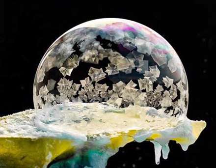 تصاویر زیبا و شگفت انگیز از حباب‌های یخ زده