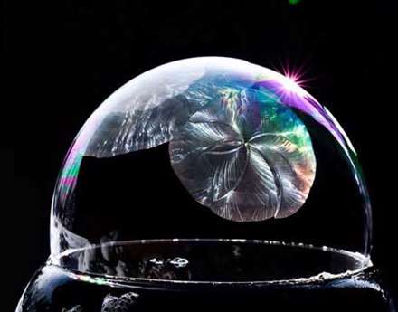 تصاویر زیبا و شگفت انگیز از حباب‌های یخ زده