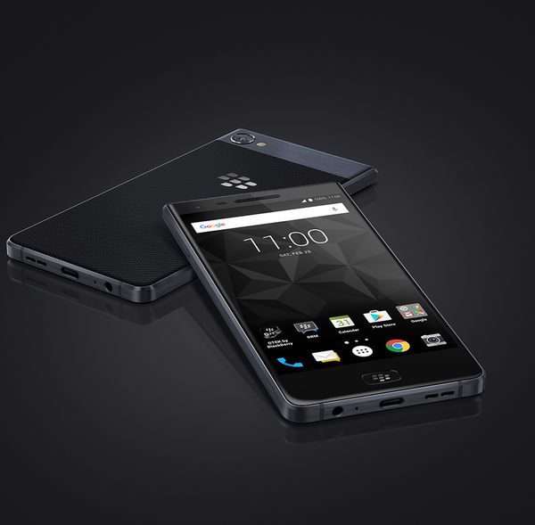 تست مقاومت بلک بری موشن با نمایشگری از جنس نانو الماس