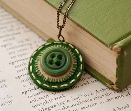 با دیدن این عکس ها شاید به کاردستی های دکمه ای علاقه مند بشید