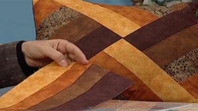 کوسن چهل تکه