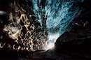 مستندی از غارهای یخی انتزاعی در ایسلند