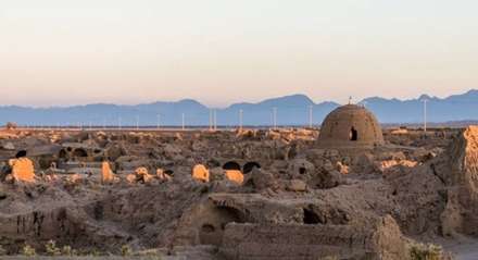ویرانه‌های روستایی ۱۰۰۰ ساله در ایران
