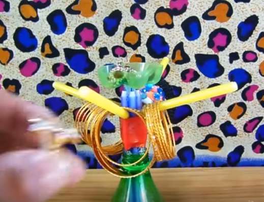 ایده ای جالب برای نگهداری زیورآلات