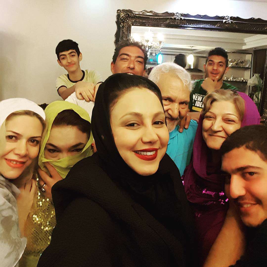 شیطنت بهنوش بختیاری در خانه پدری