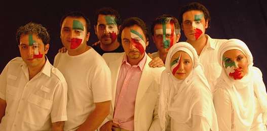 پخش آهنگ «ای جاویدان ایران» گروه آریان در ورزشگاه سن پترزبورگ