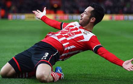 ستاره تیم ملی فوتبال ژاپن، مایا یوشیدا