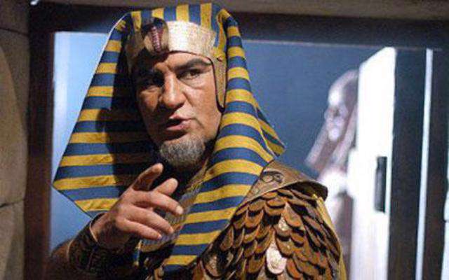 پاسخ «جعفر دهقان» به هزینه های نذری دادن