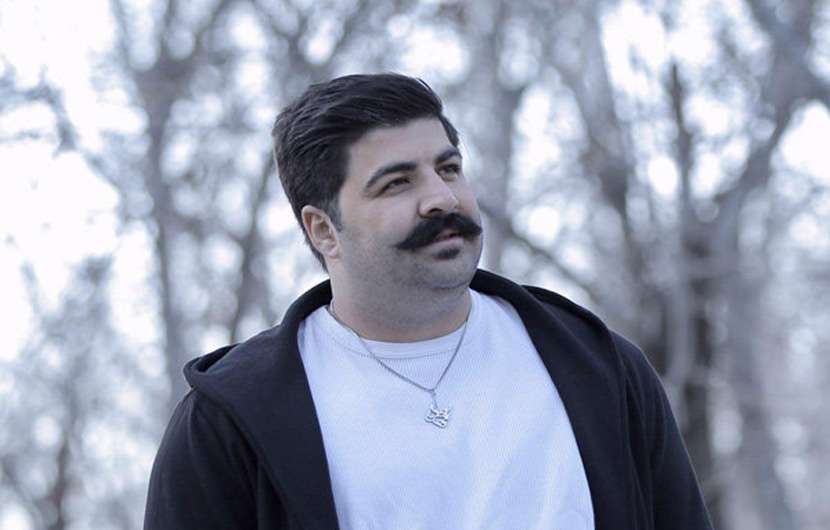 تقلید آواز همایون شجریان توسط بهنام بانی در قبرستان!