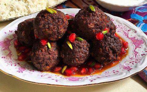 طرز تهیه کوفته انار و گردو، یک غذای پاییزی بی نظیر