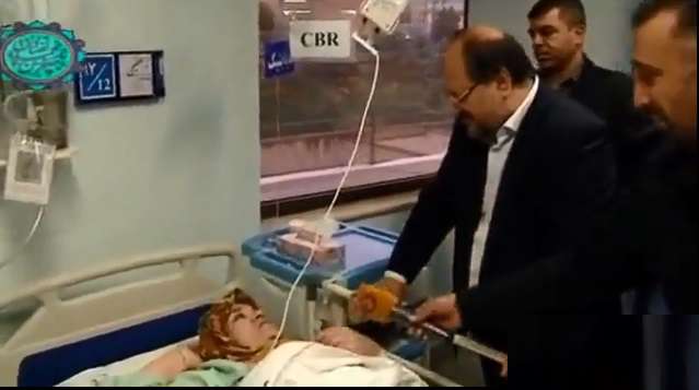 عیادت شریعتمداری از بیماران