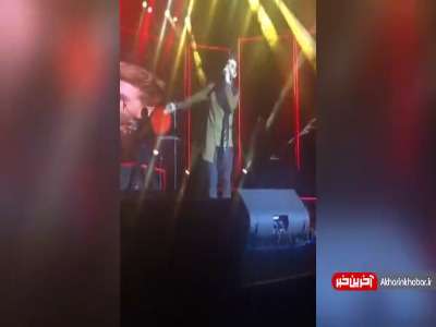 اجرای قطعه معروف حمید هیراد در کنسرتش