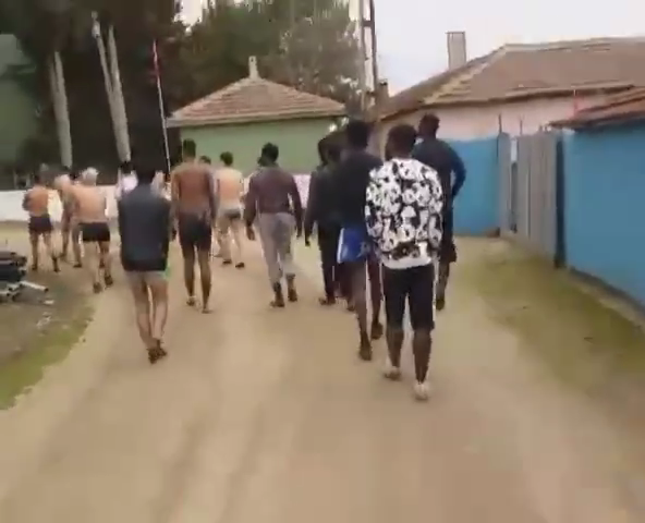 ادعای دموکراسی غربی در مرز یونان