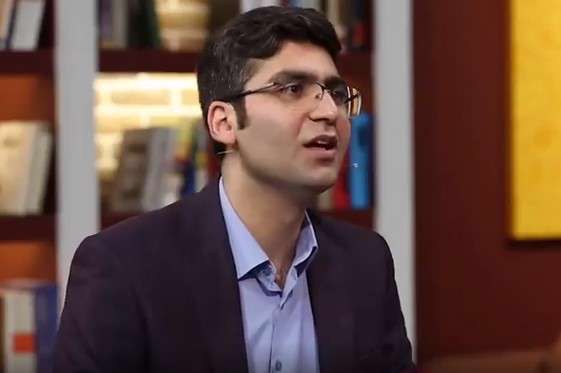 تاثیر مقایسه در احساس فقر | کتاب باز