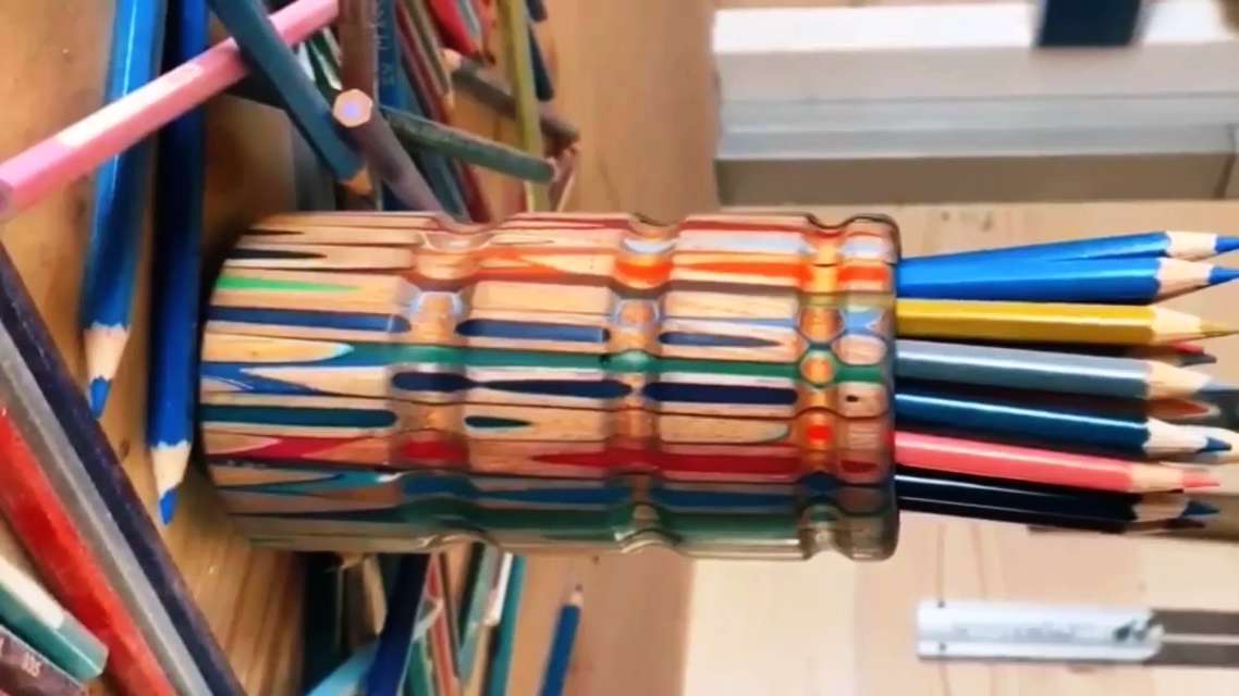 آموزش ساخت جامدادی خاص با مداد رنگی