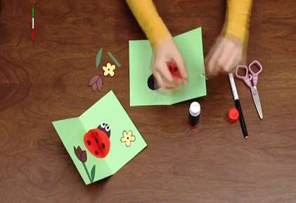 کارت پستال کفشدوزک؛ کاردستی