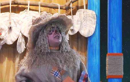 آراستگی لباس در برنامه کودک کلبه عموپورنگ