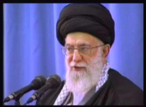 رهبر انقلاب: تا خدا نخواهد هیچ اتفاقی نخواهد افتاد