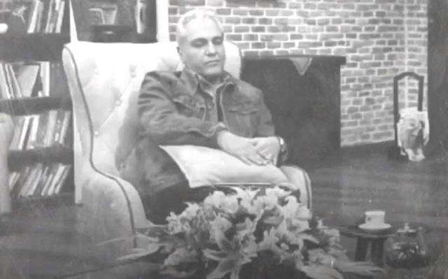 نظر مهران مدیری درباره معاشرت های امروزی؛ کتاب باز