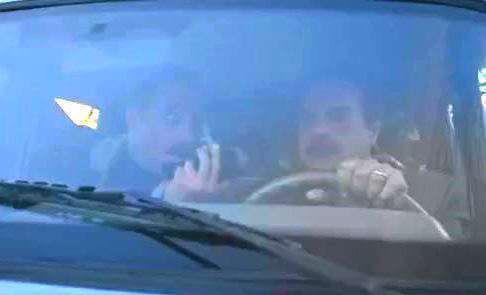 کل کل فیروز برای نرفتن به خونه نصرت در سریال دودکش 2