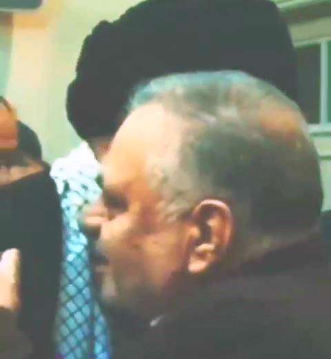 کلیپ در آغوش گرفتن عزت شاهی توسط رهبری