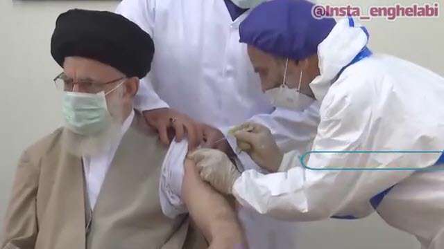 لحظه تزریق واکسن به رهبرانقلاب