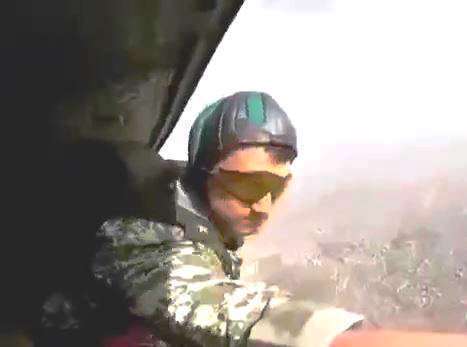 تصاویر جذاب پرش از بالگرد تکاوران ارتش