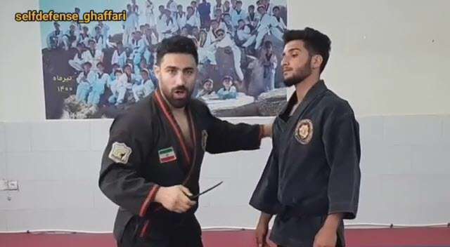 آموزش دفاع شخصی؛ دفاع در برابر ضربه چاقو