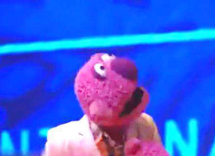 اجرای جناب‌ خان در افتتاحیه جشنواره فیلم کودک