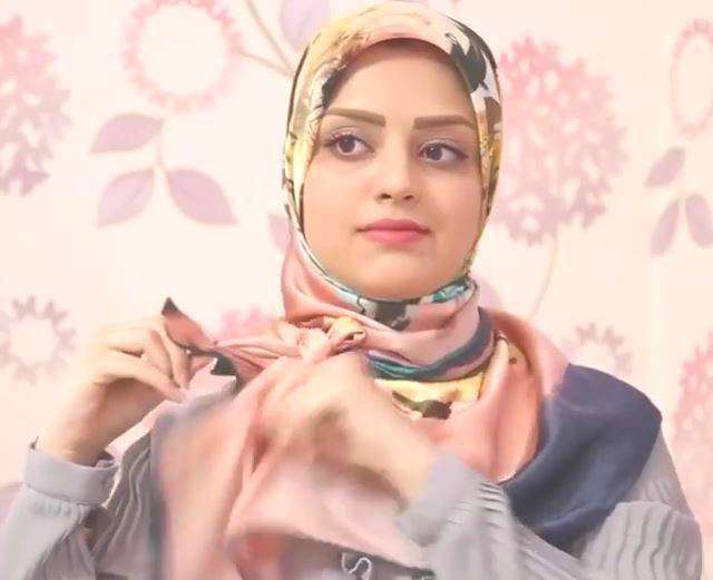 کلیپ آموزش بستن روسری با گره از کنار