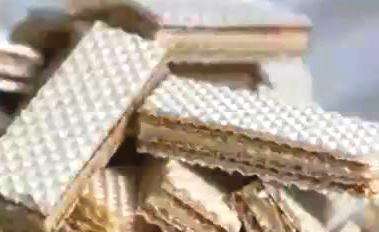 طرز تهیه ویفر رنگارنگ خانگی