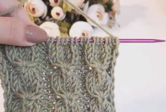 آموزش بافتنی؛ یک مدل مناسب شال و کلاه و ژاکت