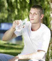 خواص و ضرورت نوشیدن آب خصوصا در فصل تابستان