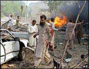 لاہور میں بم دھماکے