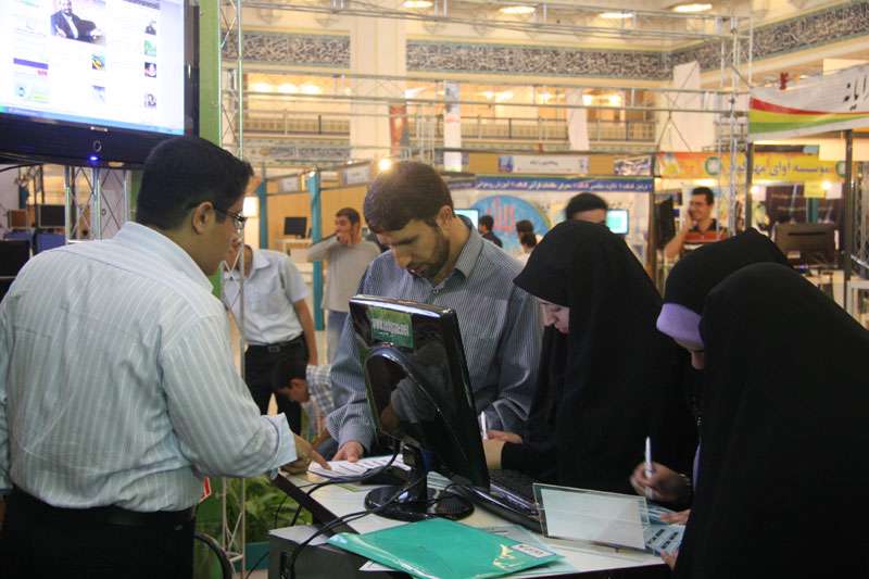 غرفه تبیان در روز چهارم نمایشگاه قرآن غرفه تبیان در روز چهارم نمایشگاه قرآن