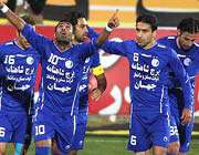 استقلال و ذوب آهن