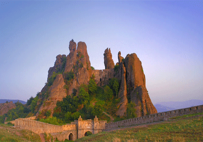 صخره های افسانه ای دنیا