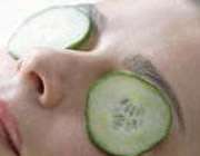 گذاشتن خیار روی چشم