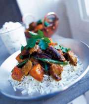 آشنایی با روش تهیهی خورش گوشت و خرما آشنایی با روش تهیهی خورش گوشت و خرما