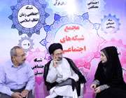 حضور قائم مقام موسسه تبیان در غرفه حضور قائم مقام موسسه تبیان در غرفه