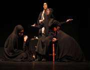 نمایش ”خانه پدری”