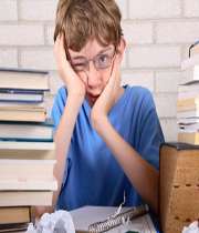 چگونه به فرزند خود برای آمادگی در امتحان ها و آزمون ها کمک کنیم؟