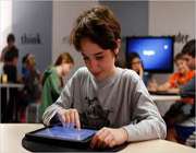 اپل به دنبال حذف کتابهای مدرسه